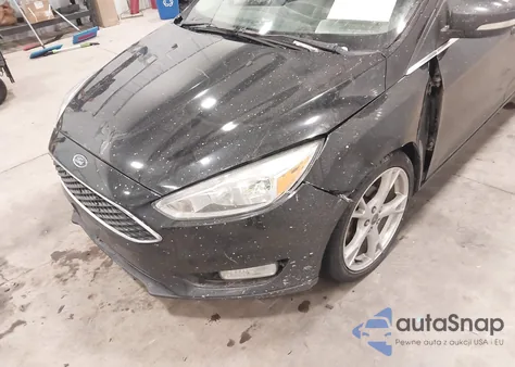 2015 Ford Focus Titanium из США, поврежденный, VIN 1FADP3J26FL239094